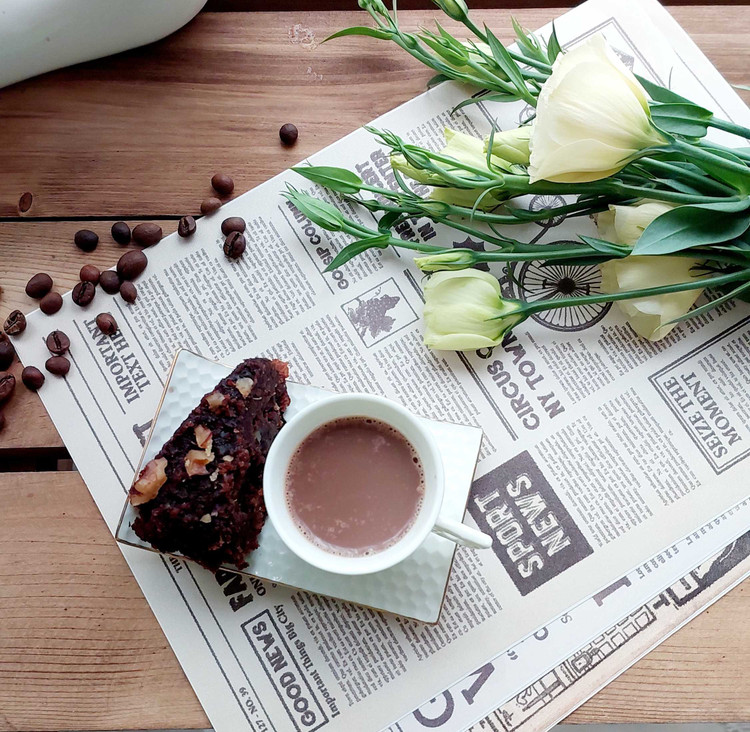 قهوه خوری به همراه بیسکویت خوری